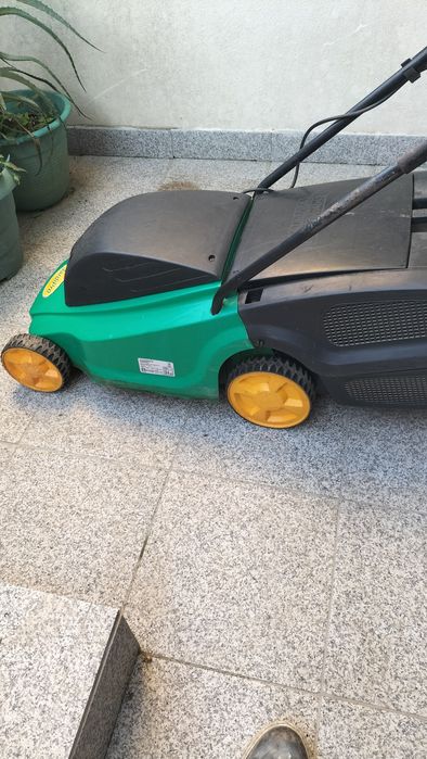 Máquina de cortar relva elétrica mais aparador elétrico