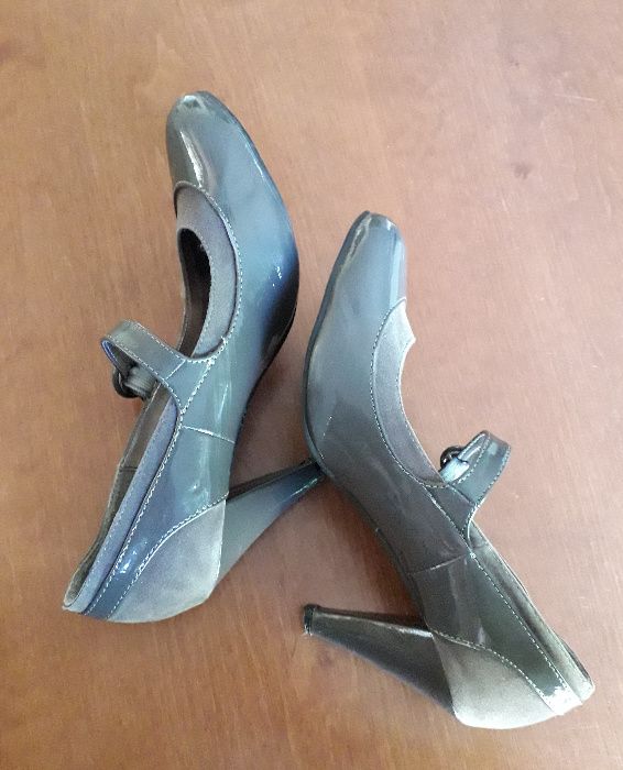 Szare buty czółenka szpilki z paskiem - rozmiar 38