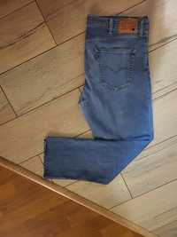 Spodnie jeansy Levis jeansowe jasne uviagliwe 50/52