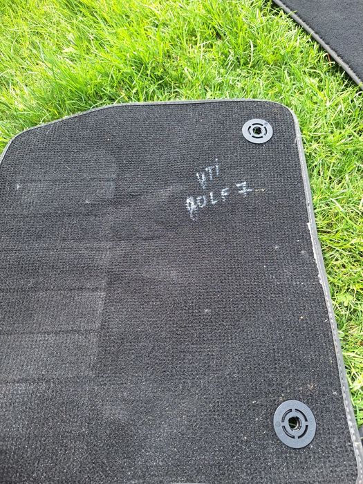 Килимки автомобільні VW golf 7