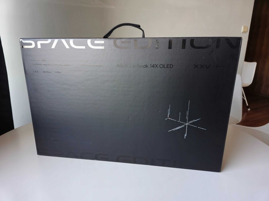 Asus Zenbook Space Edition i7-12700H, 16GB RAM, 1TB SSD, WIN 11, OLED