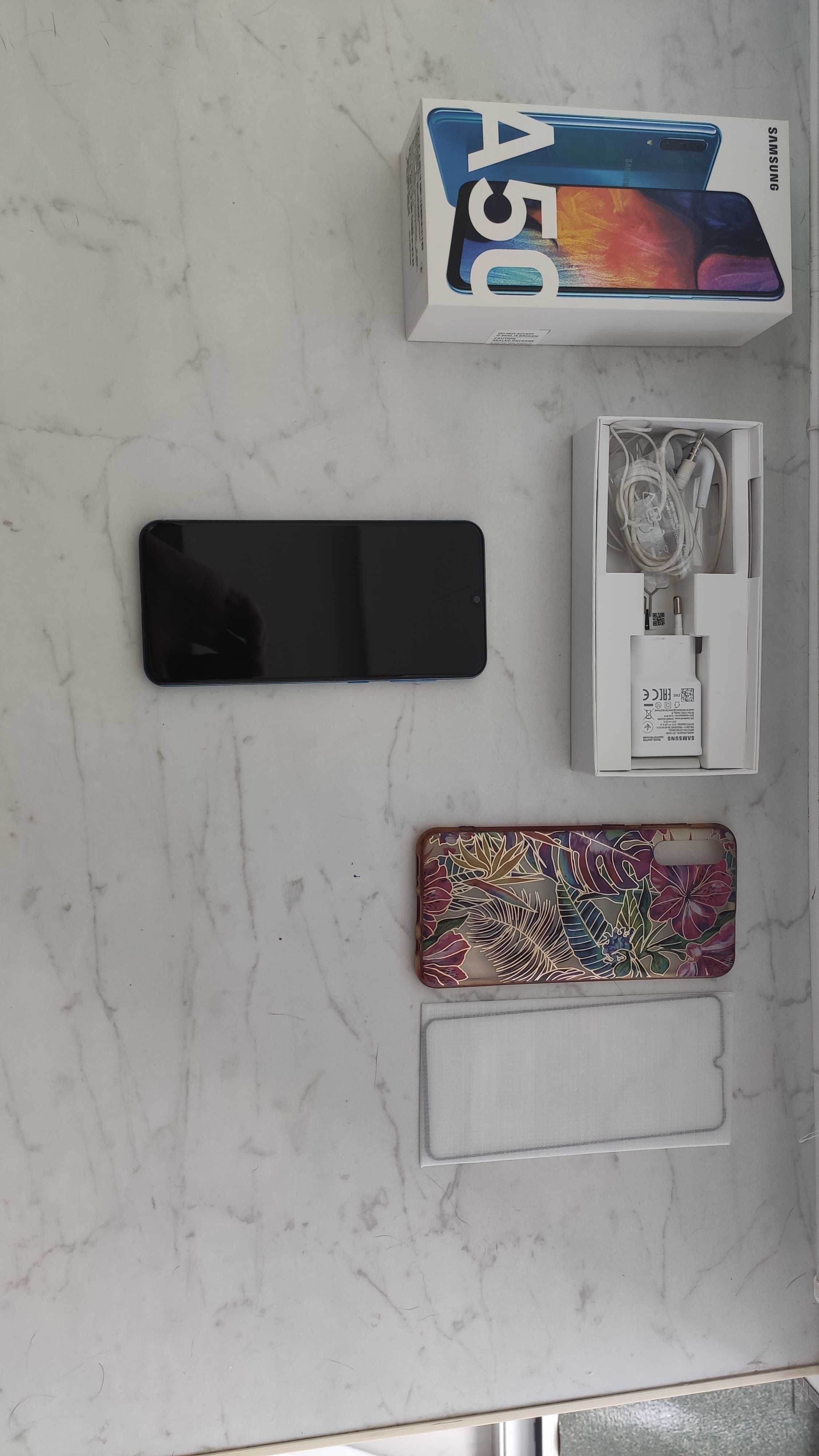 Samsung Galaxy A50 4/64GB Blue Б/У в хорошем состоянии