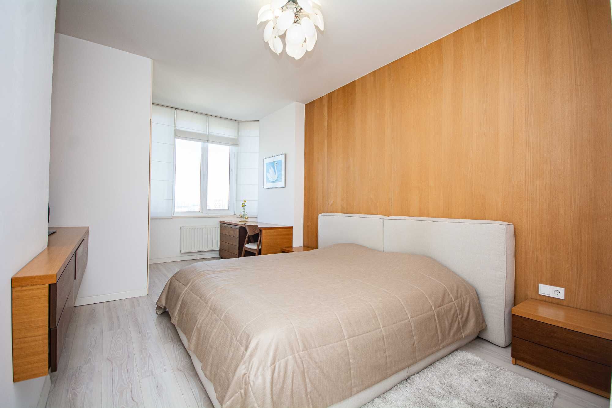 Без % Продаж 2-к квартири, Солом'янська 15А, власний вихід у парк!