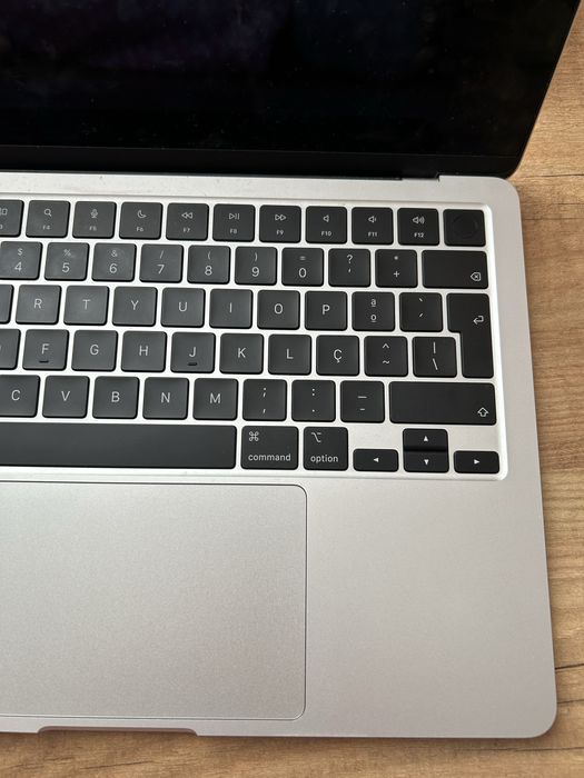 MacBook Air Model A2681