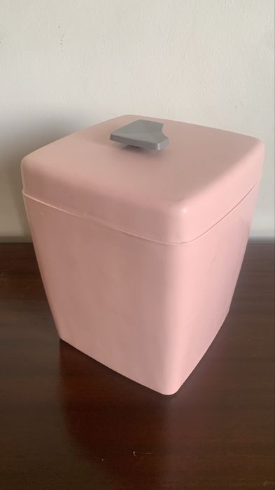 Caixas de cozinha antigas