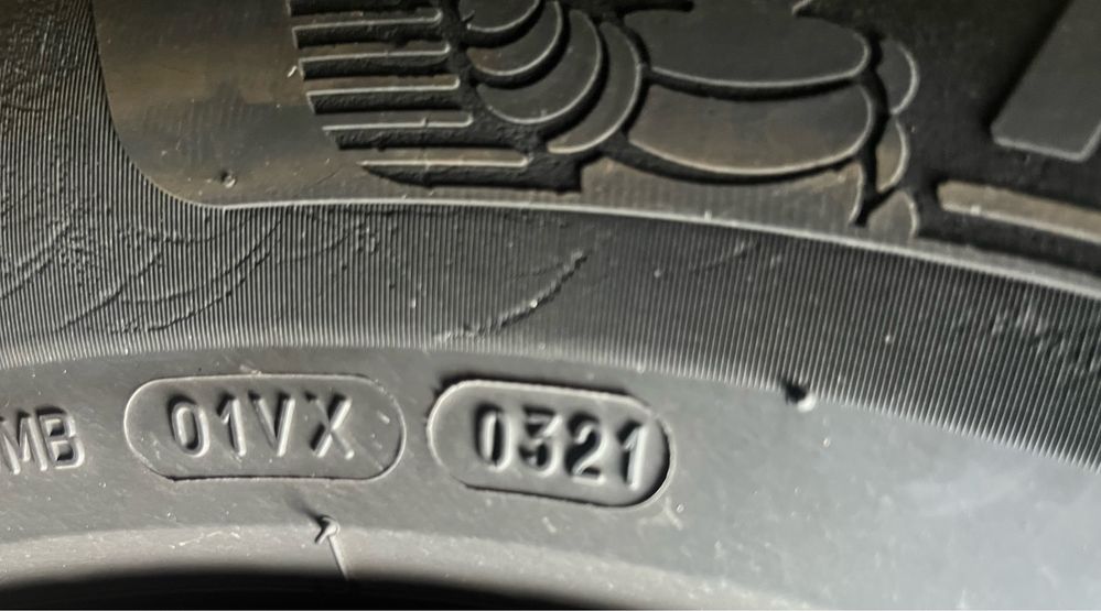 Шины летние MICHELIN PILOT SPORT 4 SUV 235/65/R18