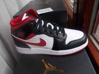 (r. 39 - 24,5 cm) Nike Jordan 1 Mid Gym Red Black DJ4695,122