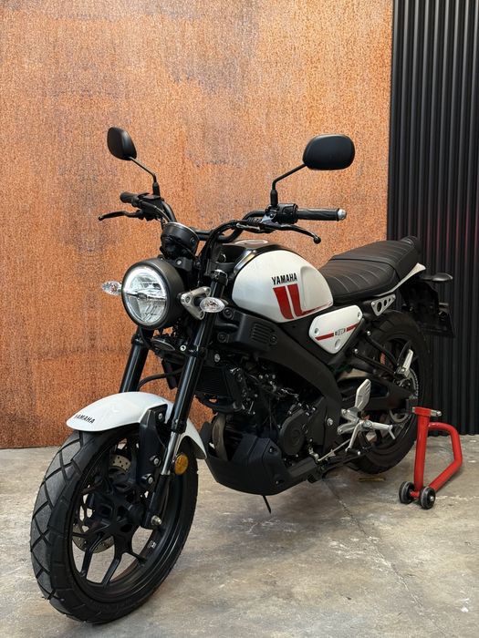 Super YAMAHA XSR 125 ABS Komplet Książki JAK NOWY ASO 5000 KM OKAZJA !
