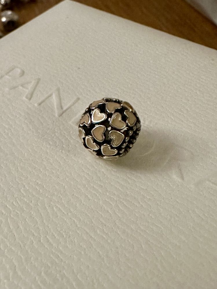 Pandora oryginalny charms serca tt