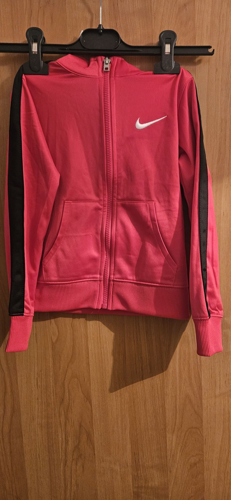Sprzedam piękna bluze Nike