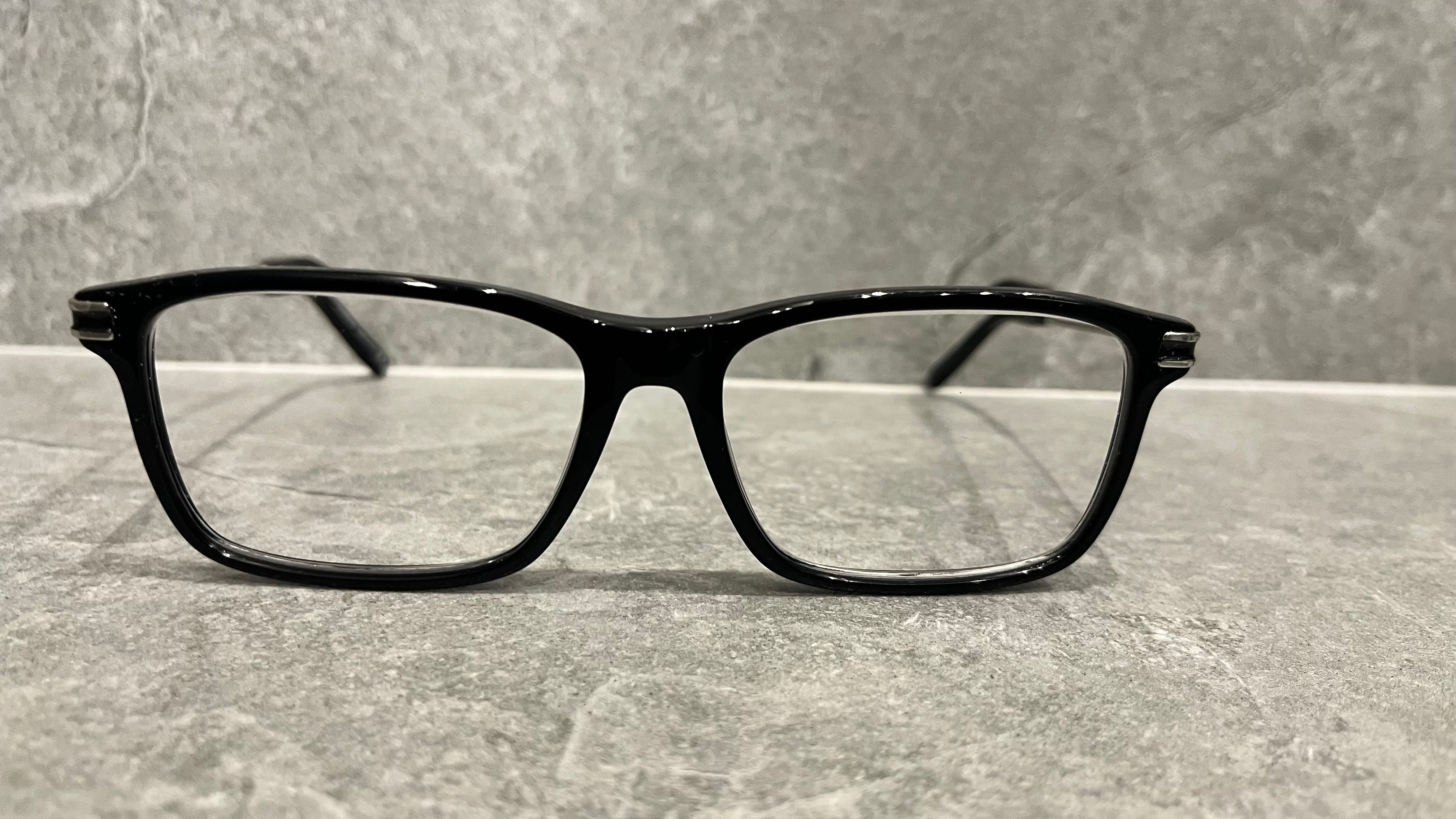 Czarne oprawki Mont Blanc model MB0723