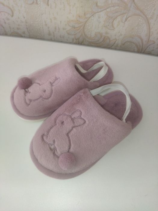 Капці для дівчинки