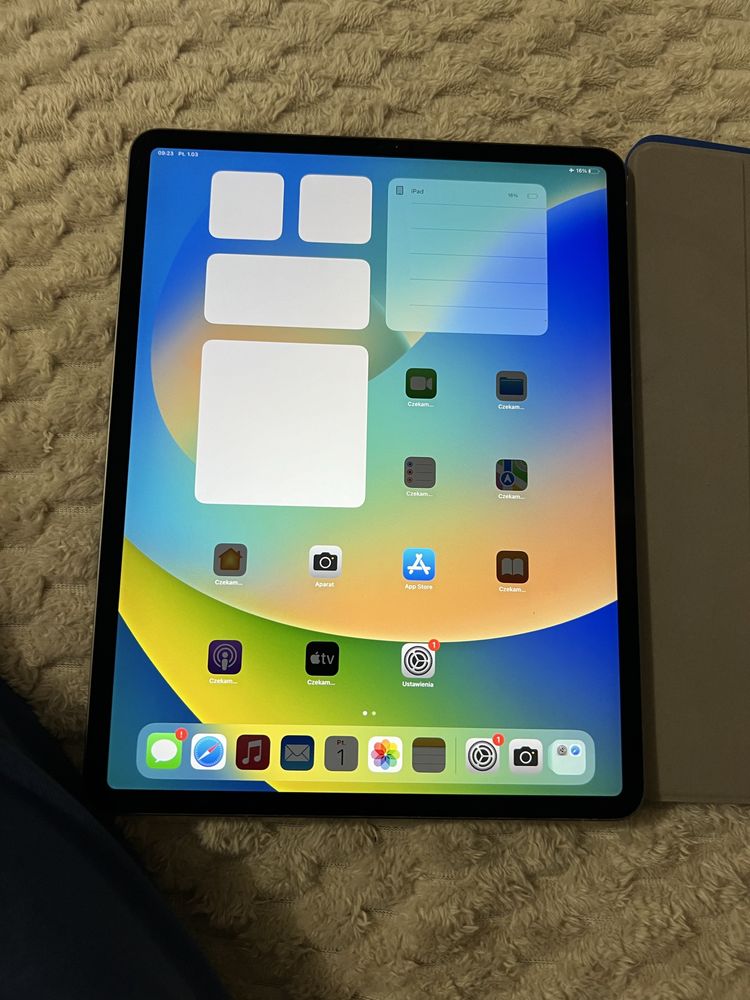 Ipad 12,9 pro space 5 generacji m1  256 gb wifi ideał