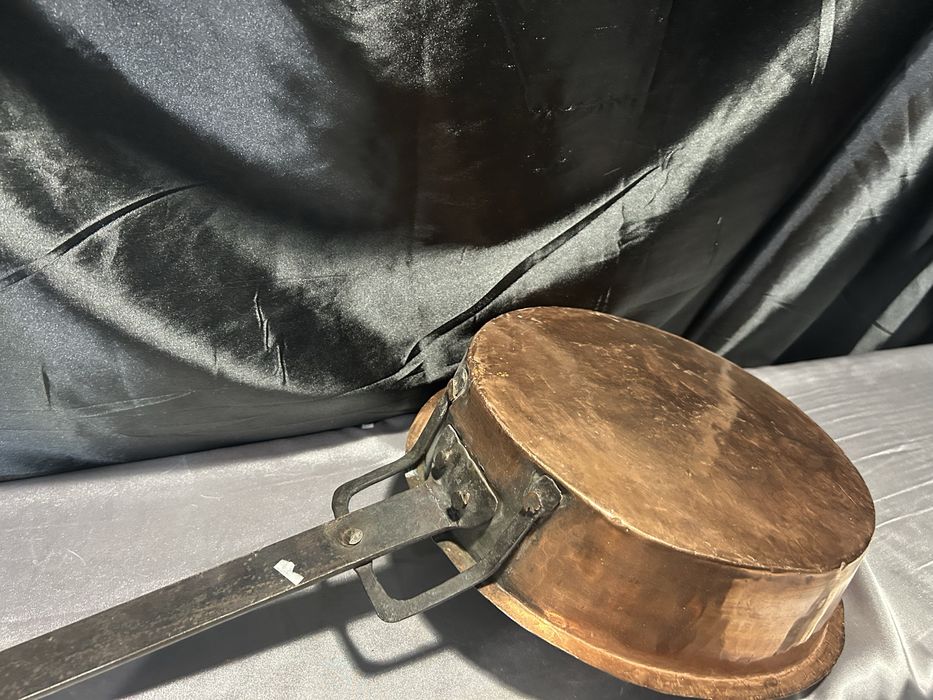 Stara patelnia miedziana – duży rozmiar – kuta rączka – dekoracja