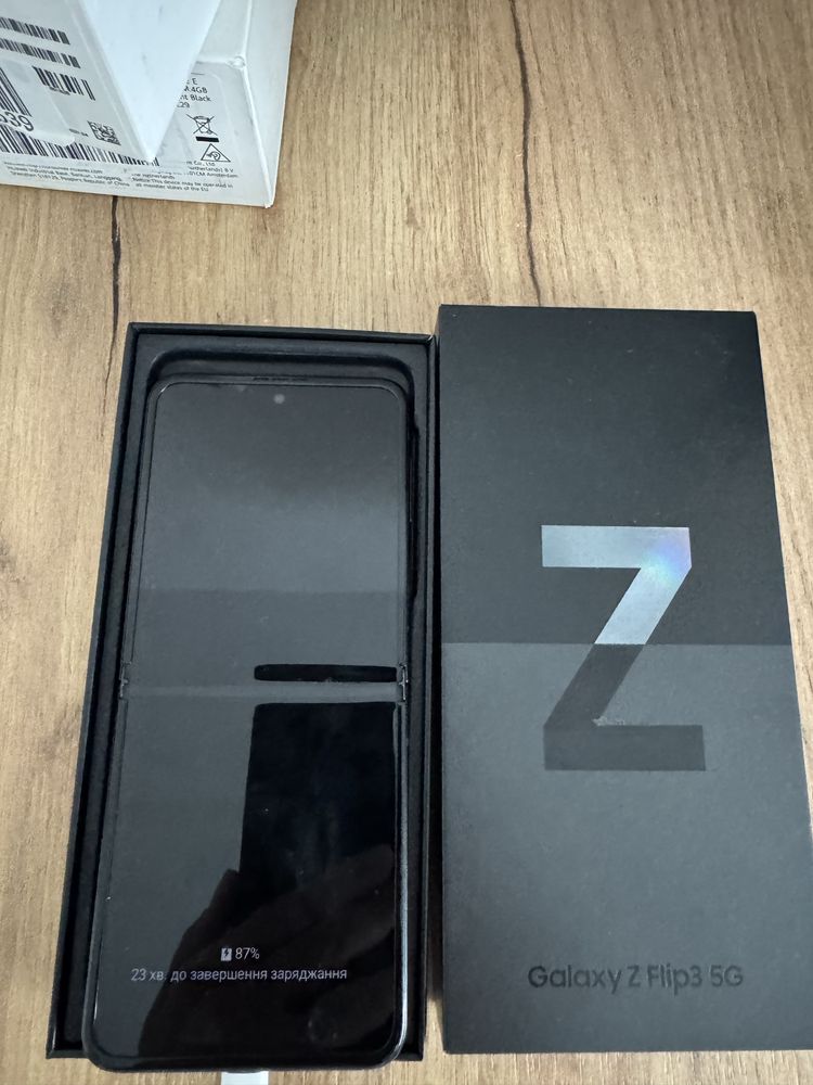 Samsung Galaxy Z Flip 3.