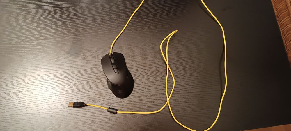 Lenovo V15-IGL продам