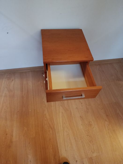 Komplet mebli  drewnianych