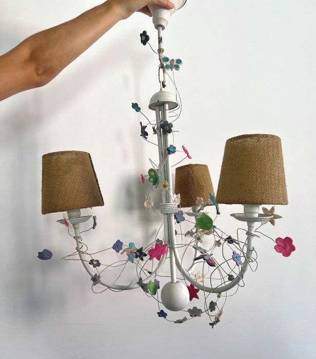 candeeiro de tecto com 3 lampadas