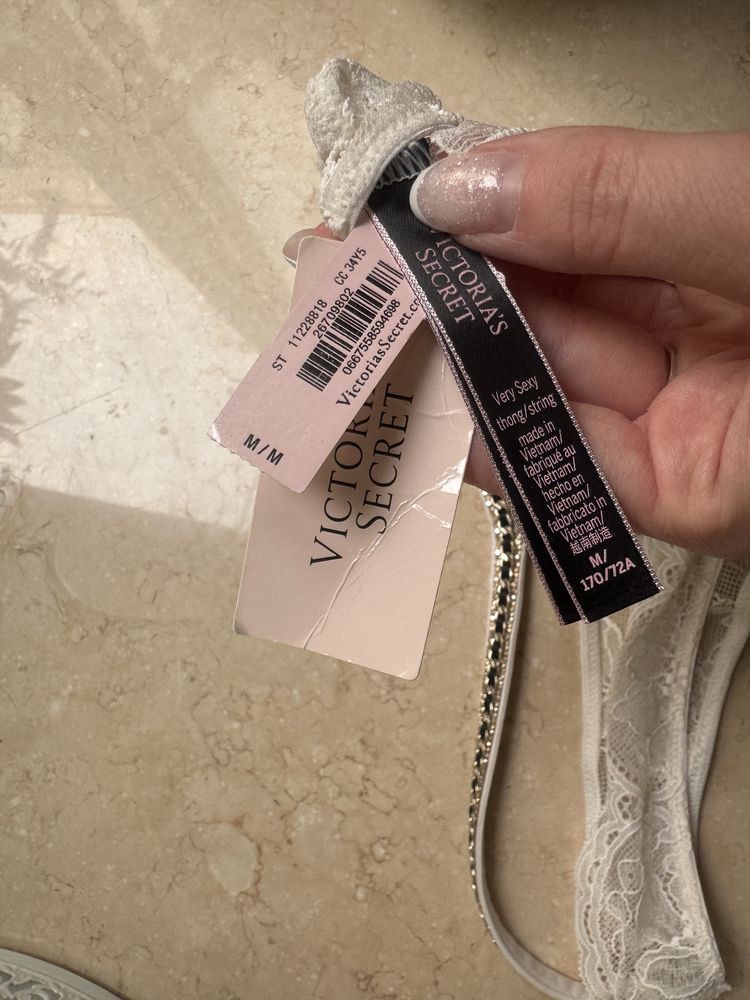 Stringi Victoria’s secret rozmiar M