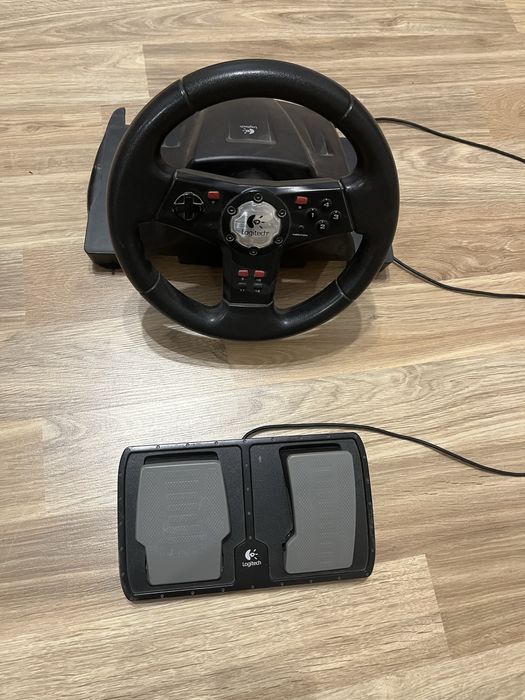 Кермо Logitech formula force ex