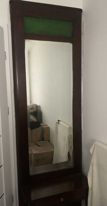 Dębowe tremo,  kryształowe wysokie lustro, toaletka z szufladką