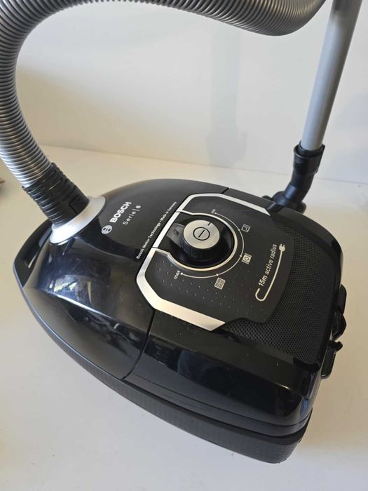 Odkurzacz Bosch z workiem Seria 8 BGL8XALL  idealny dla alergików