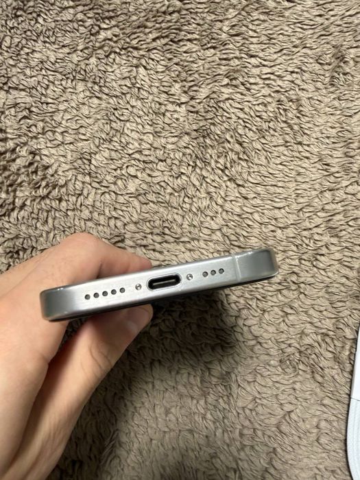 Iphone 15pro natural titanium 128 гб
