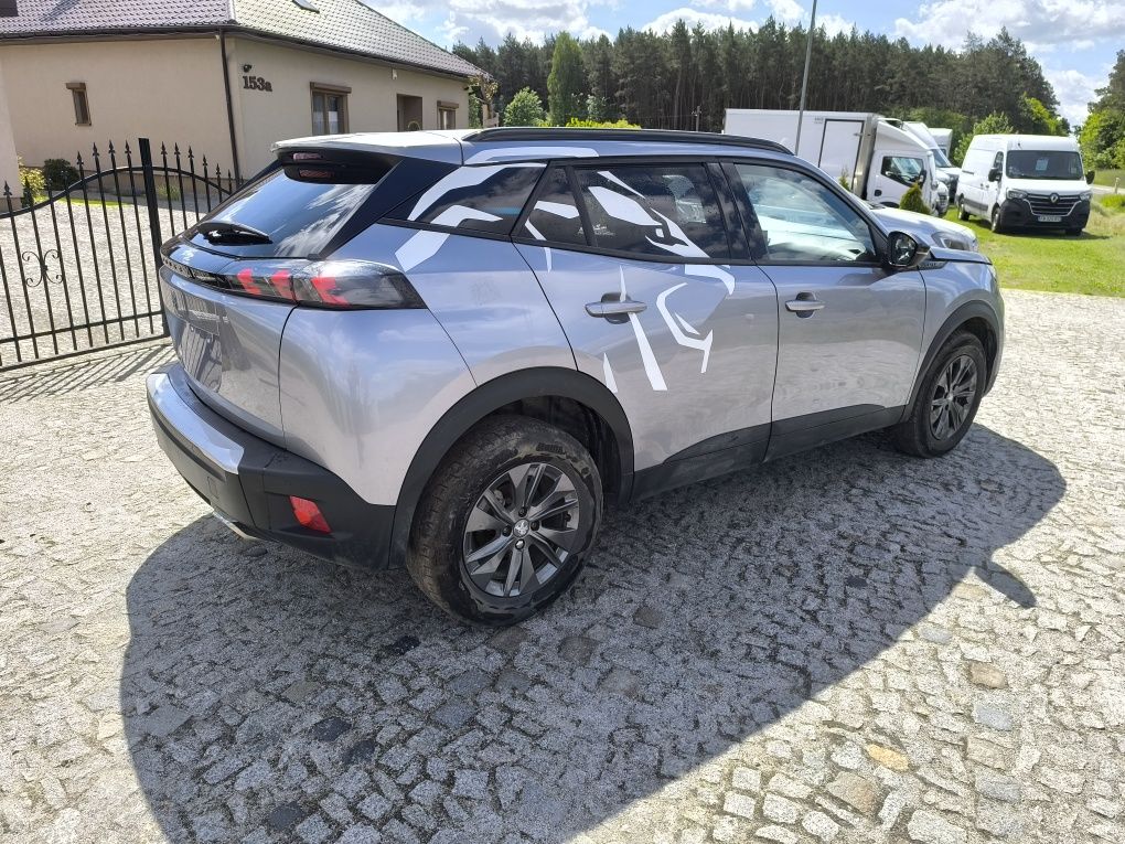 Peugeot 2008 1,2 130 km uszkodzony