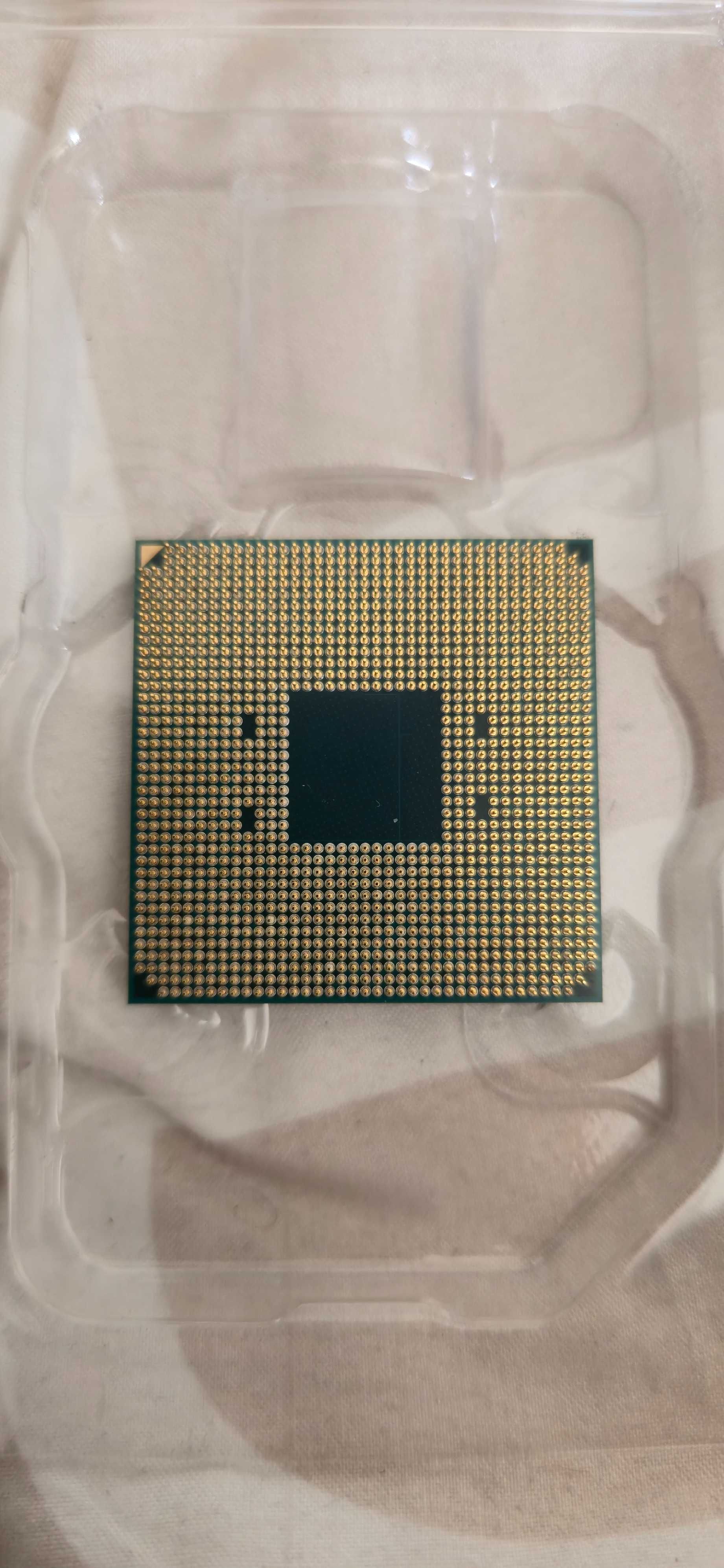Procesor Ryzen 5 5600X + chłodzenie oraz orginalne pudełko.