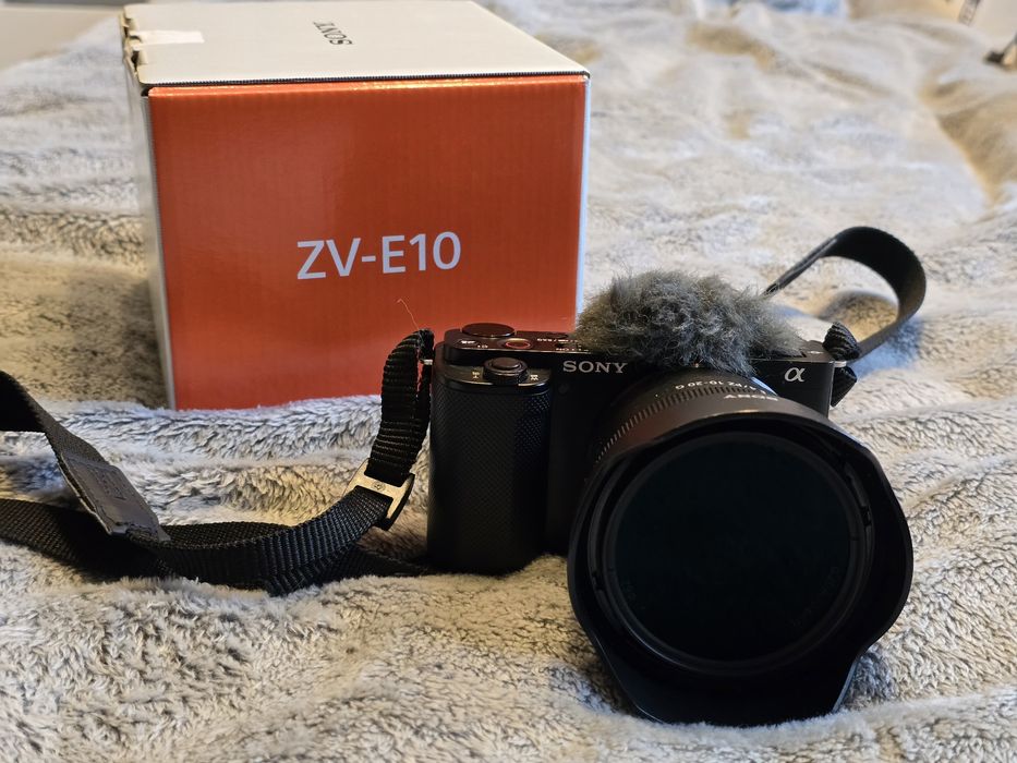 Sony ZV E10 + Obiektyw 10-20 + mikrofon + statyw