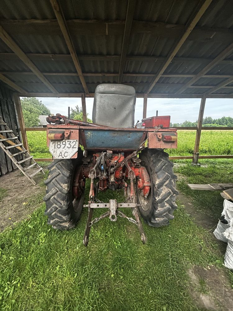 Продам трактор т25