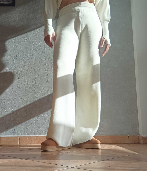 Komplet  damski dwuczęściowy