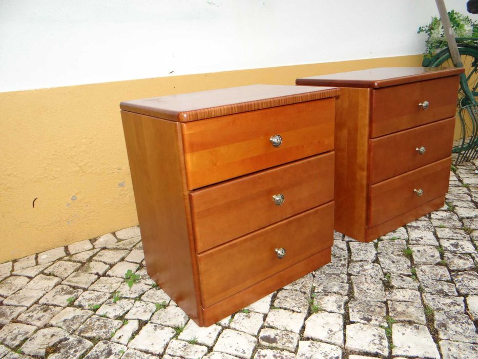 Mesinhas de cabeceira em Cerejeira