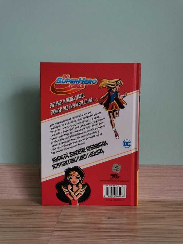 Książka - Supergirl w Super Hero High