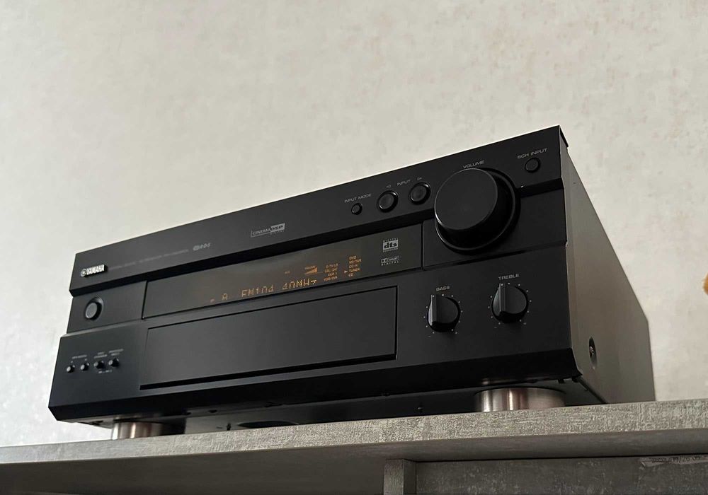 Ресивер Yamaha RX-V800 (5 × 140 Вт / 4 Ω / ЦАП / фонокоректор / 15 кг)