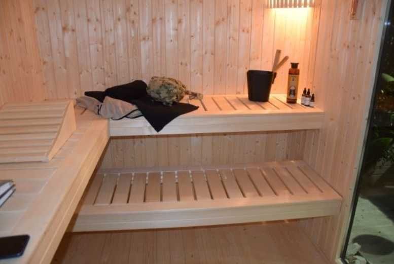 Sauna zewnętrzna fińska Musta 2x3 m LED+zestaw 5 el. gratis