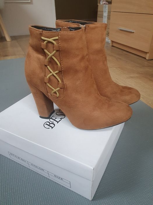 Botki na obcasie rozmiar 36