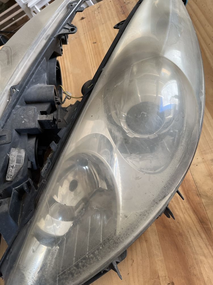 Lampa peugeot 307 komplet