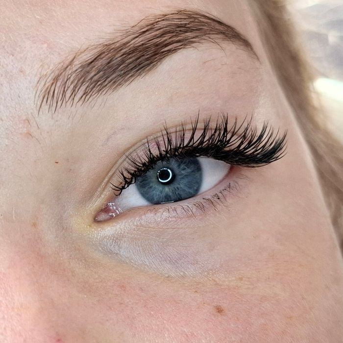 Stylizacja rzęs - Przedłużanie rzęs - Sosnowiec rzęsy