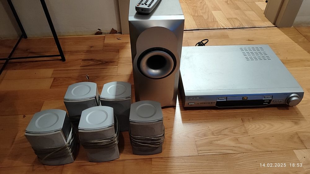 Zestaw kina domowego Dmtech