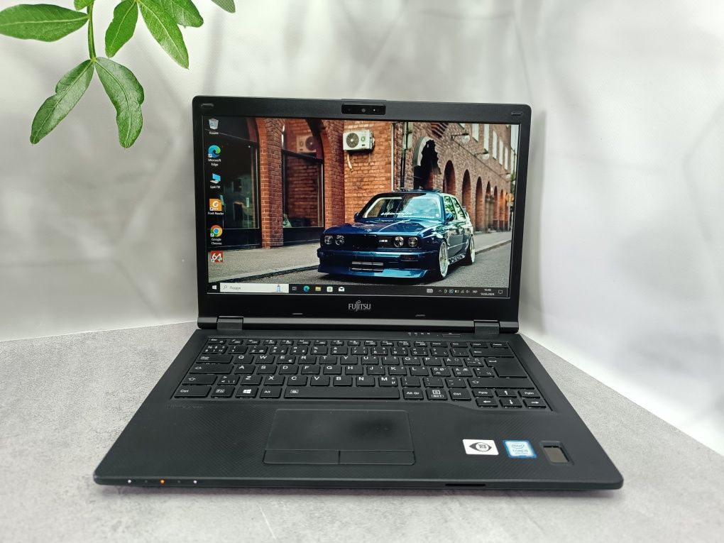 Ноутбук Fujitsu LifeBook E549/i5-8265U/8 GB/256 GB/14"/Full HD IPS