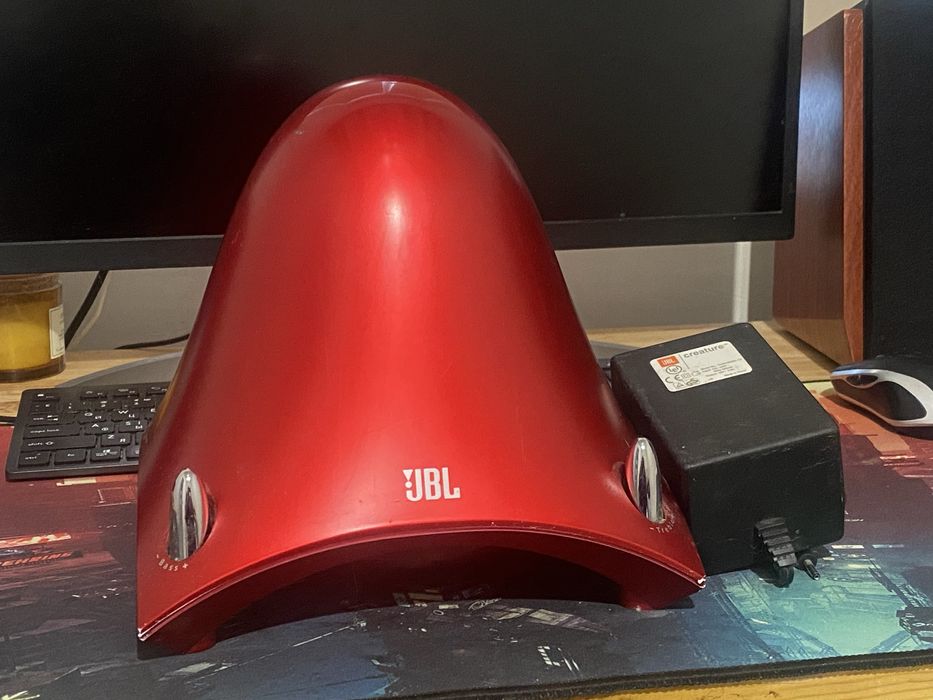 Jbl сабвуфер creature II