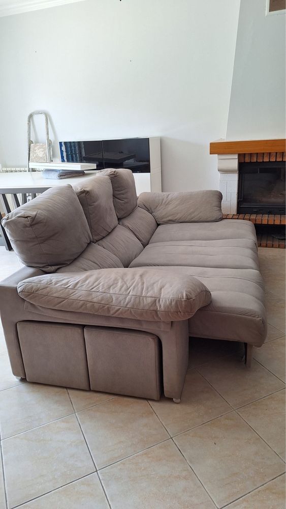 1 sofa de 3 lugares + 1 sofa 2 lugares