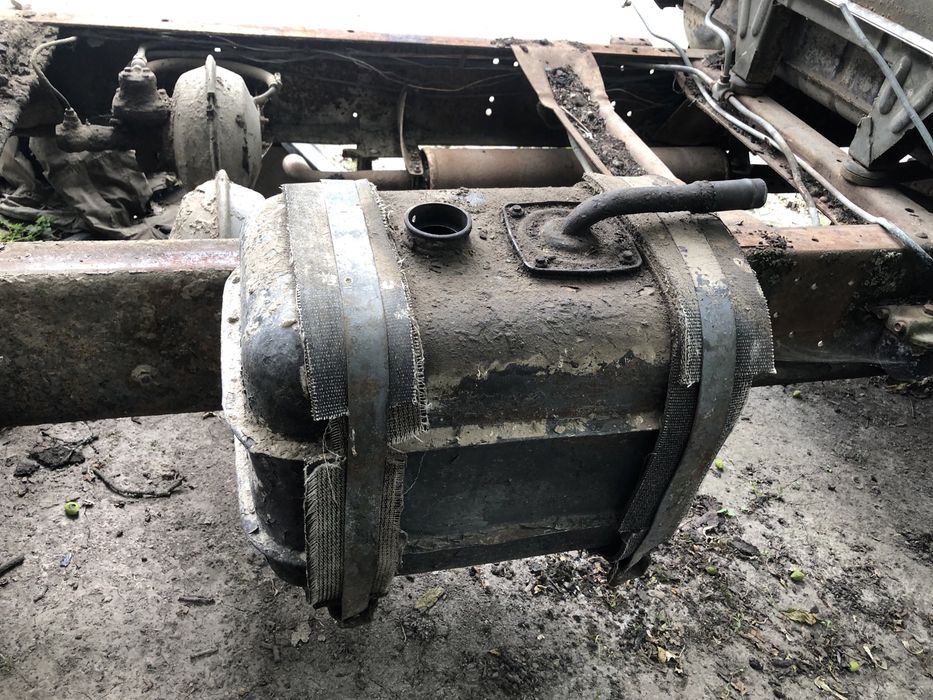 Крила, обліцовка газ 53