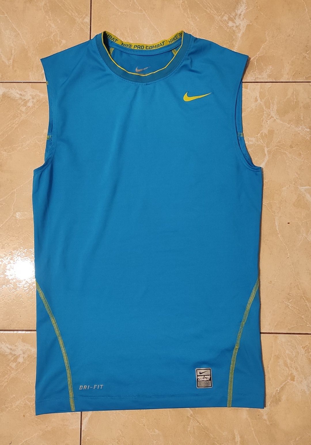 Фірмова майка безрукавка Nike Pro Combat S-M 44-46р Dri-Fit оригінал