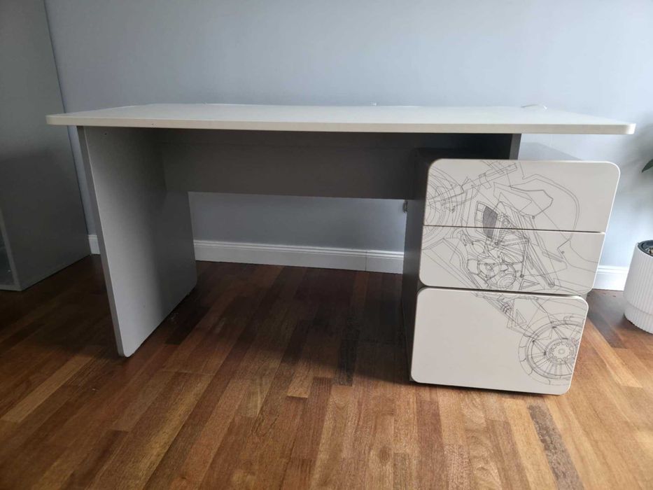 Biurko i regał młodzieżowy Vox  seria motor