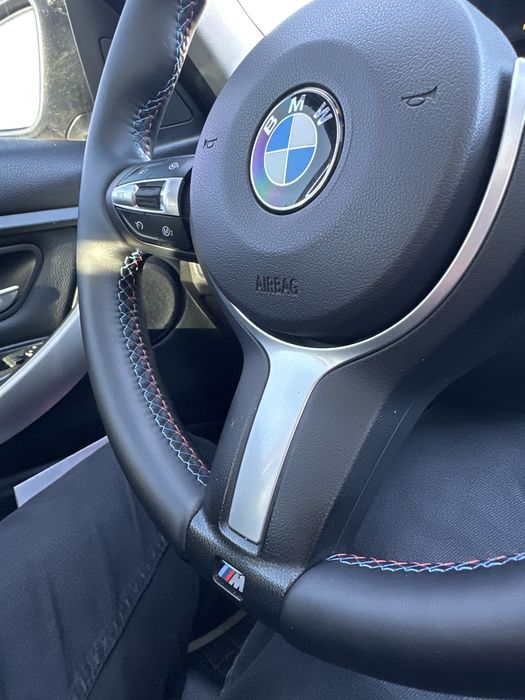 М руль на BMW F30 F20 F22 F32 F15 F25 с лепестками идеал