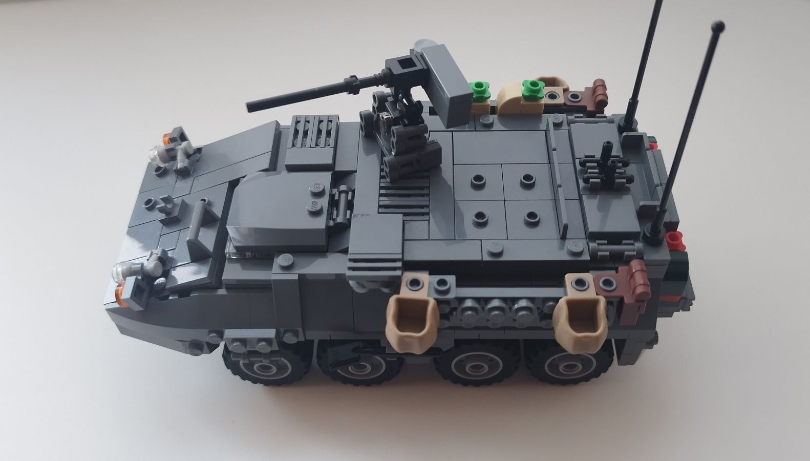 Lego оригінал бронеавтомобіль Stryker