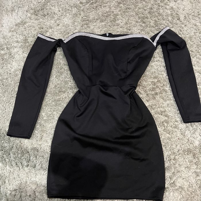 Нове плаття з біркою