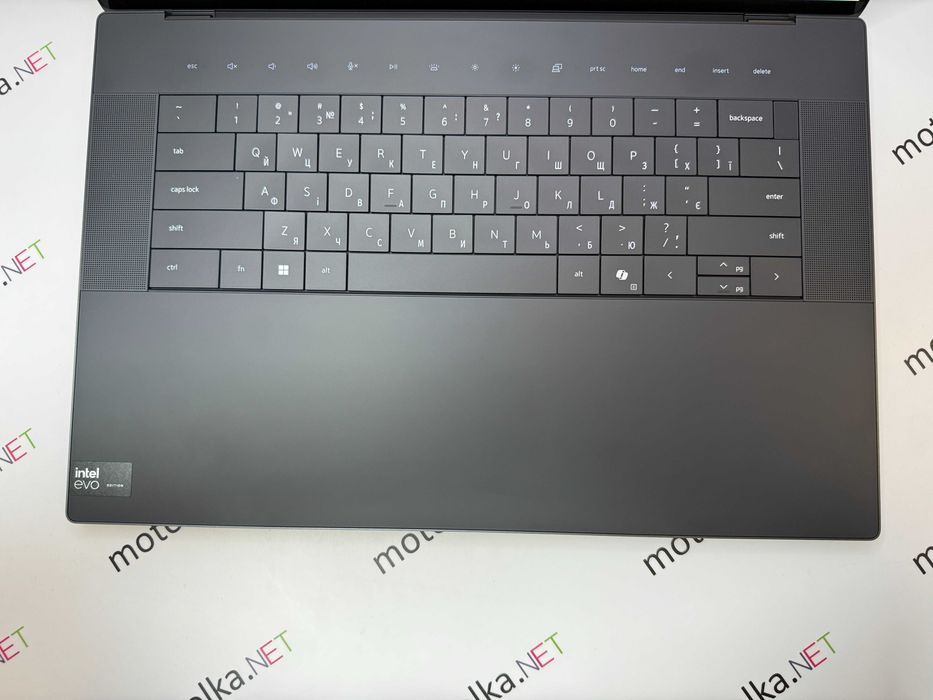 Dell XPS 16 9640 16" 4K OLED/Ultra 9 185H/64 RAM/2TB ssd/RTX4070 8gb